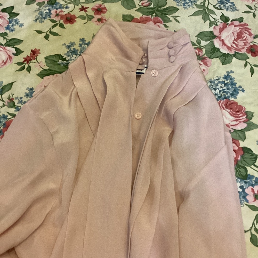 Vintage beautiful high neck collar blouse